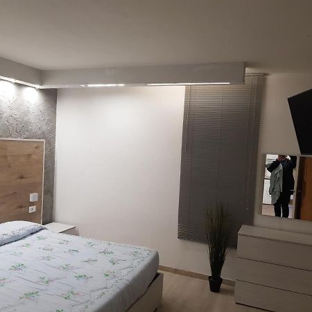 Massaro Apartments Via Bramante Pescara Esterno foto