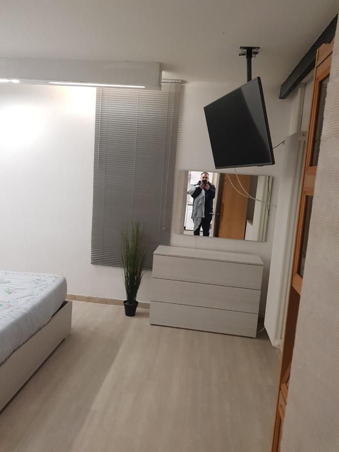 Massaro Apartments Via Bramante Pescara Esterno foto